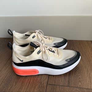 Nike Air Max Dia Womens Sneaker Shoe